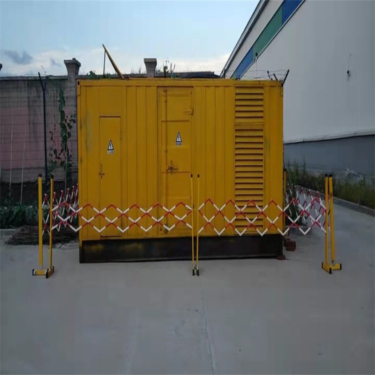 应急发电机组油箱盖上留出小气孔有什么用？